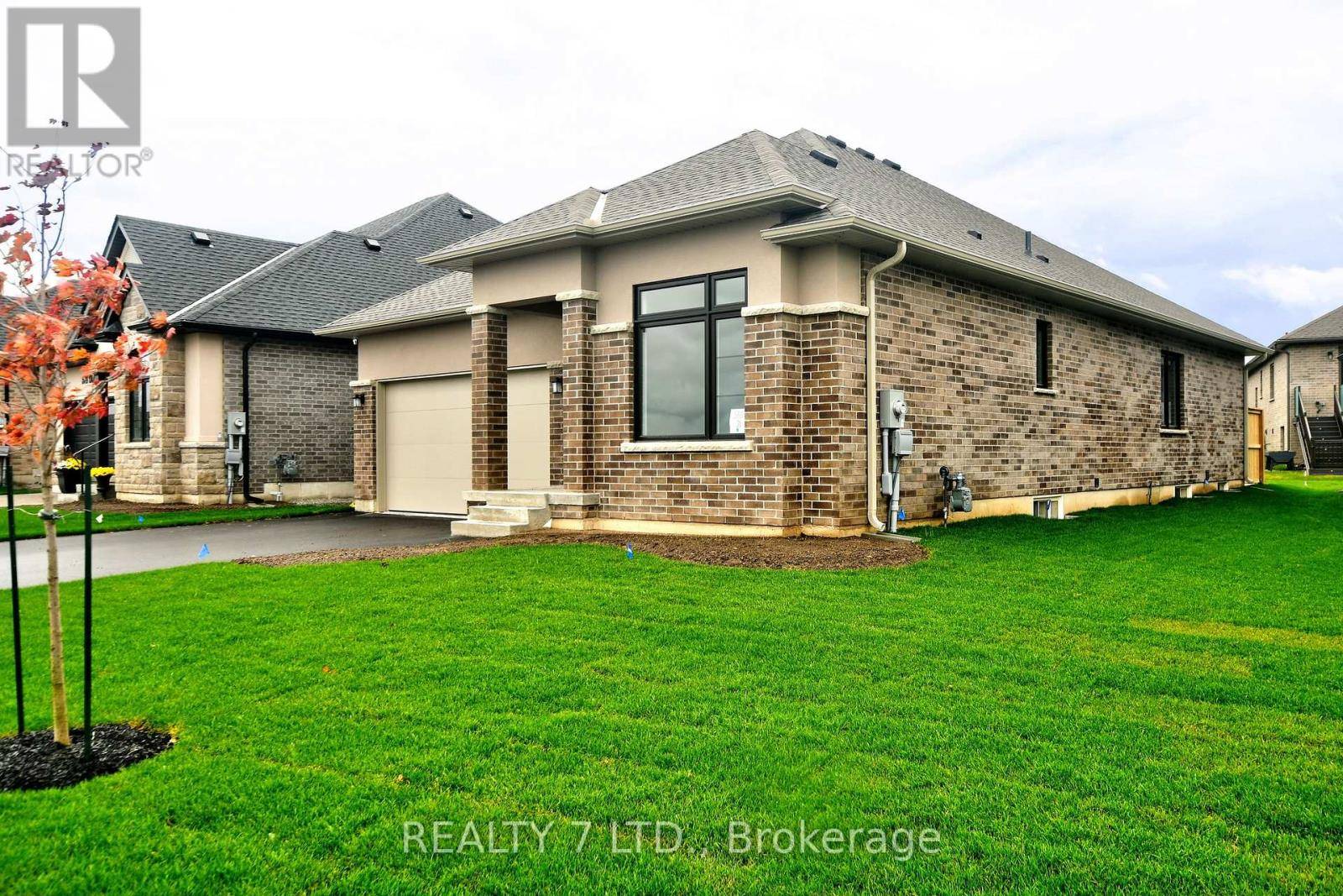 Welland (hwy 406/welland), ON L3B6G8,566 OLD COURSE TRAIL