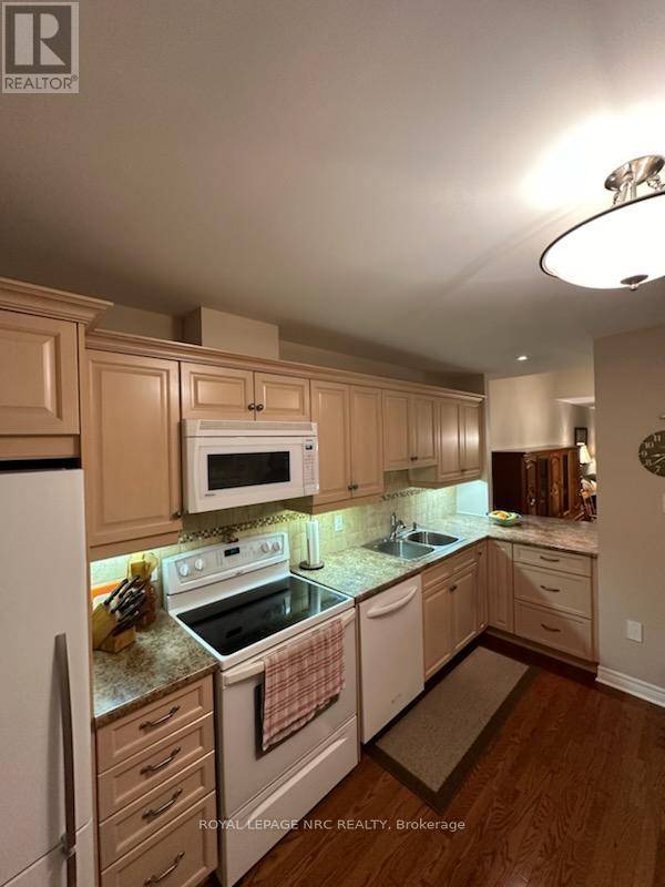 Thorold (thorold Downtown), ON L2V2N9,10 PINE ST North #2