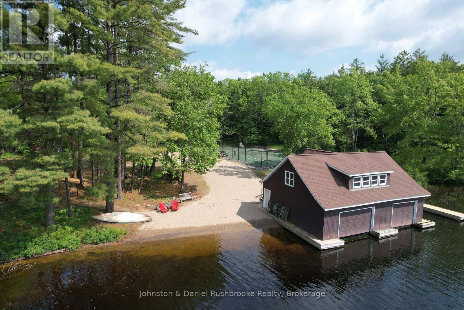 Gravenhurst (wood (gravenhurst)), ON P1P1R2,1875 N MULDREW LAKE ROAD