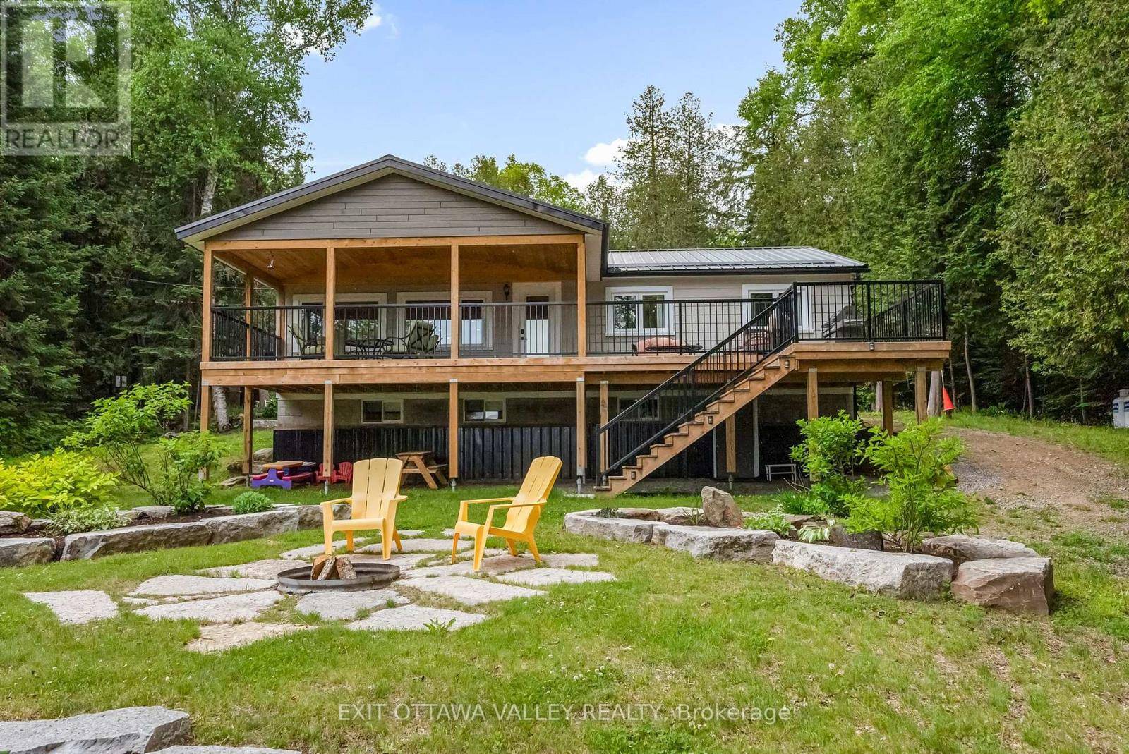 Hastings Highlands (bangor Ward), ON K0J1L0,1478 KAMANISKEG LK ROAD