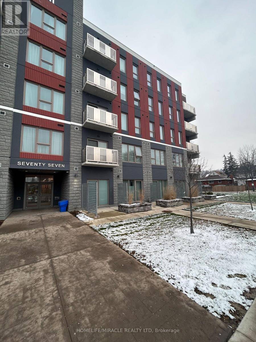 Hamilton (ainslie Wood), ON L8S3A1,77 Leland ST #206