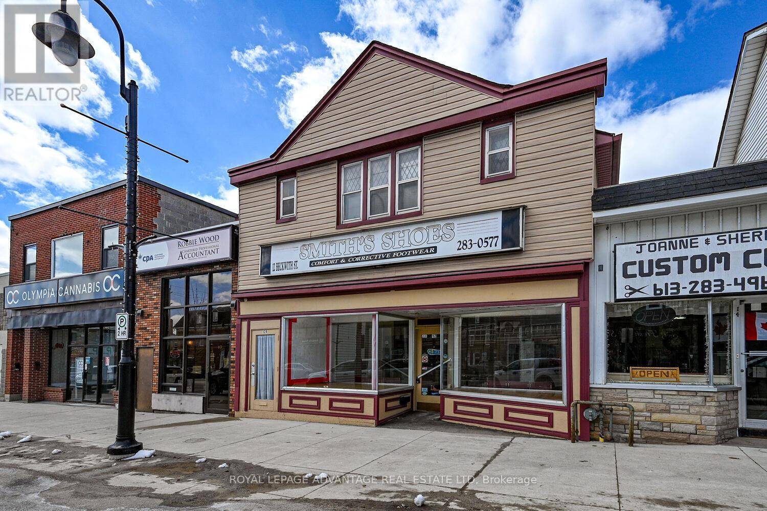 Smiths Falls, ON K7A2B1,12 BECKWITH STREET N