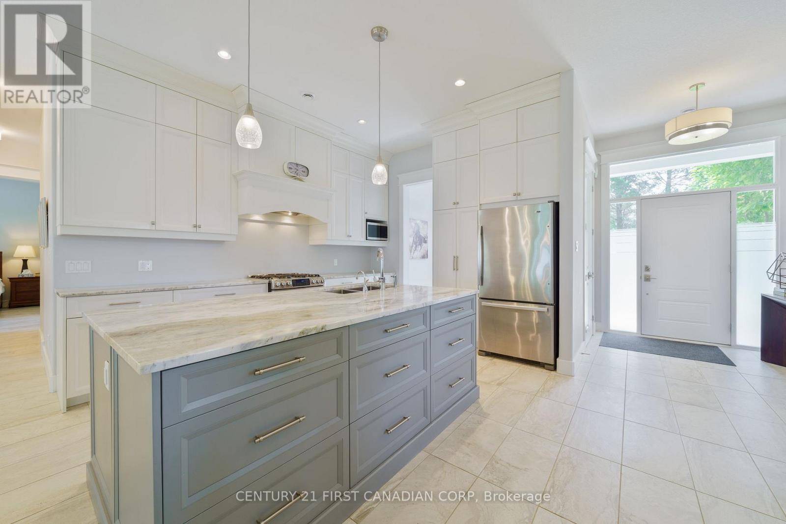 Lambton Shores, ON N0N1J0,5144 CEDARVIEW DRIVE
