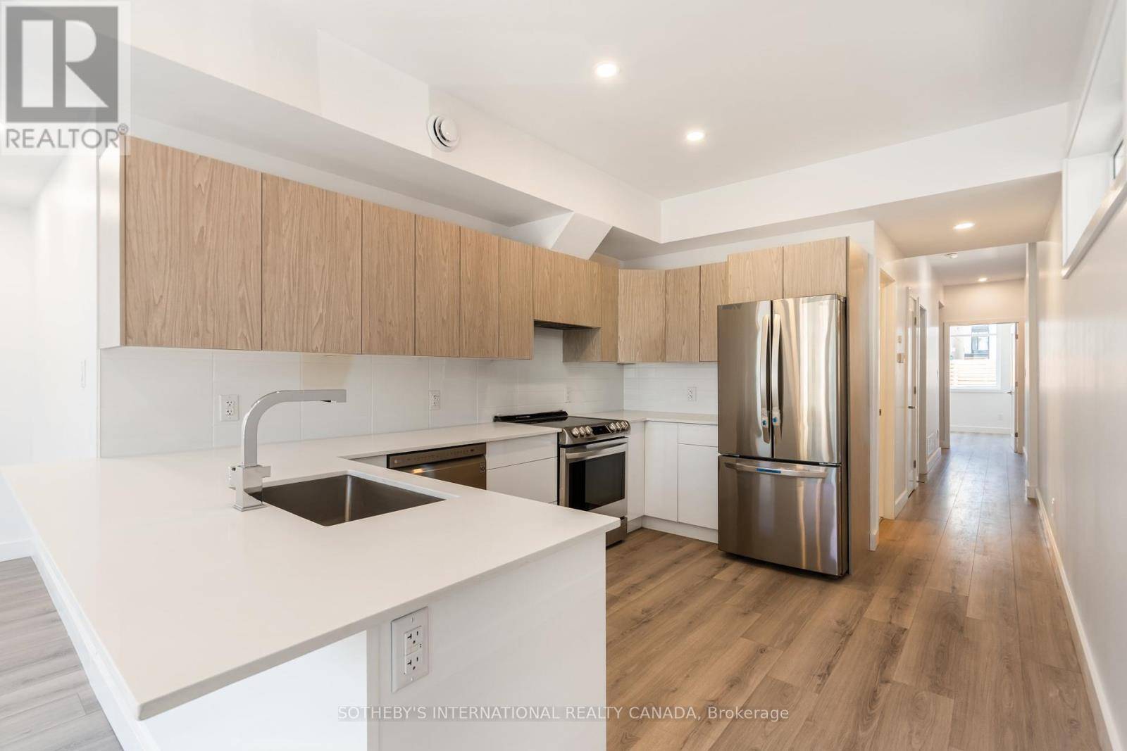 Ottawa, ON K1Z7G9,288 DUNCAIRN AVENUE