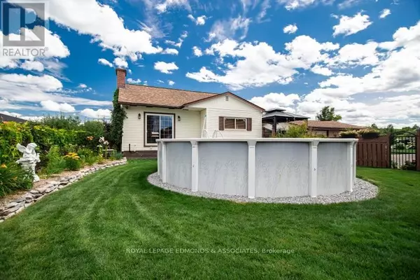 Pembroke, ON K8A6Z9,1315 BLAKELY CRESCENT W