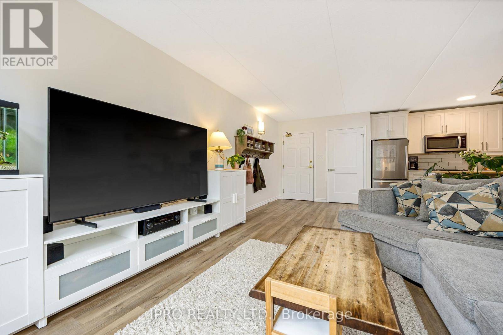 Guelph/eramosa (rockwood), ON N0B2K0,264 Alma ST #203
