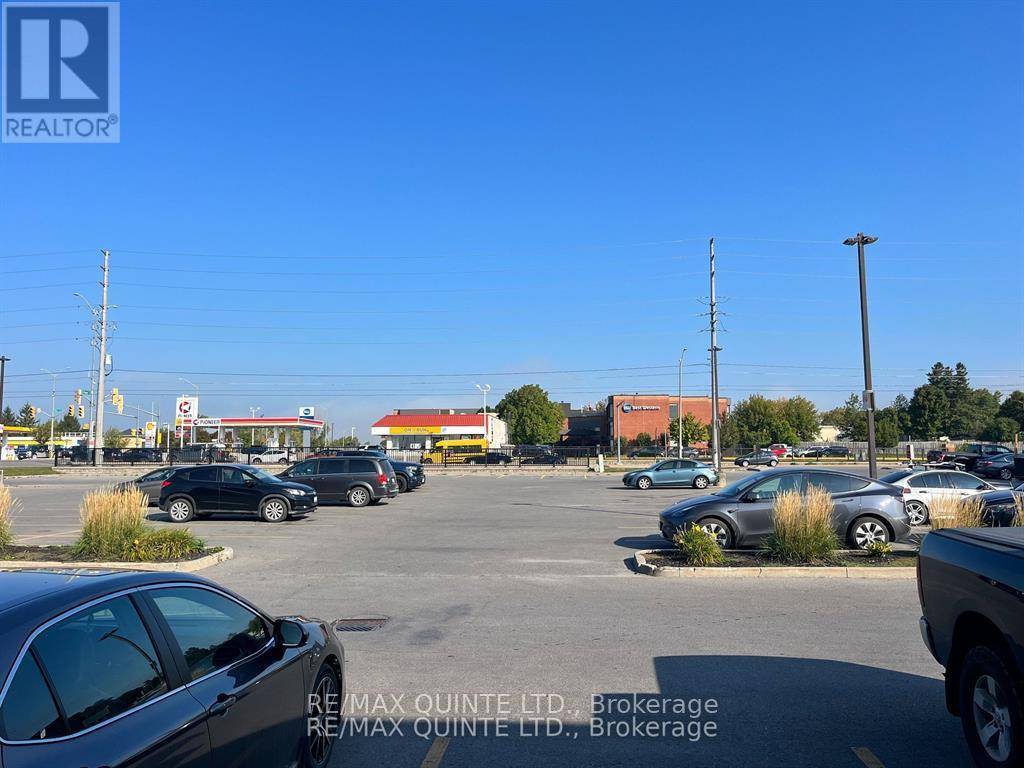 Belleville (belleville Ward), ON K8P5A5,365 #210 NORTH FRONT STREET