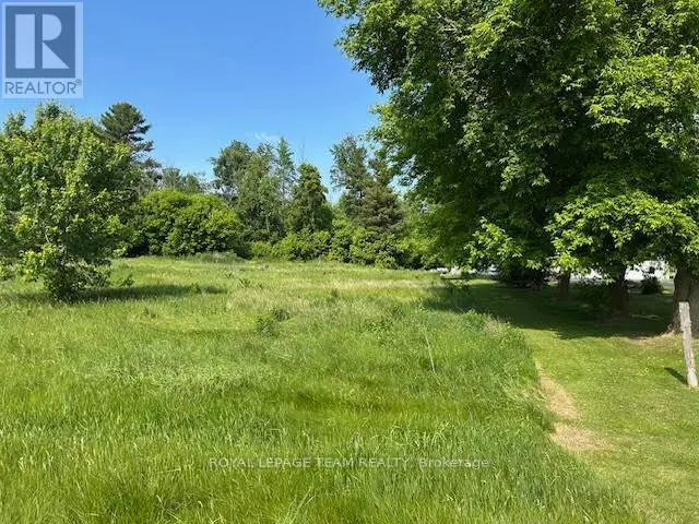 North Stormont, ON K0C2K0,00 COUNTY RD 12 ROAD