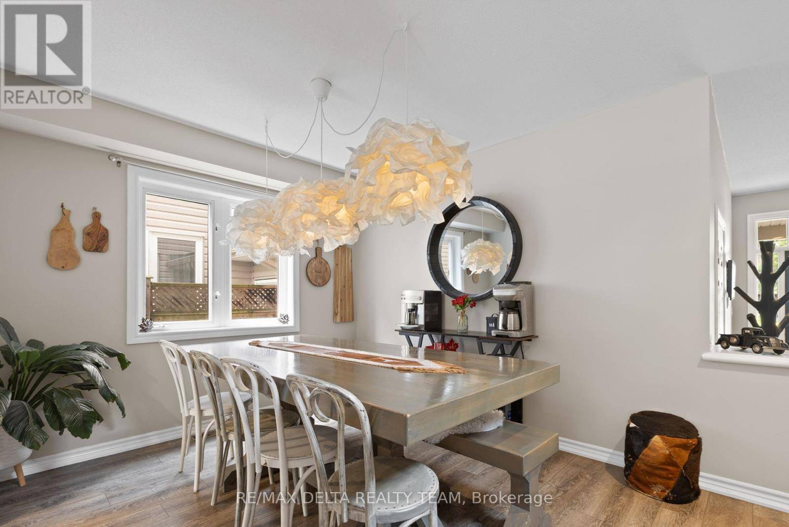 Ottawa, ON K4A4X2,2070 MELETTE CRESCENT S