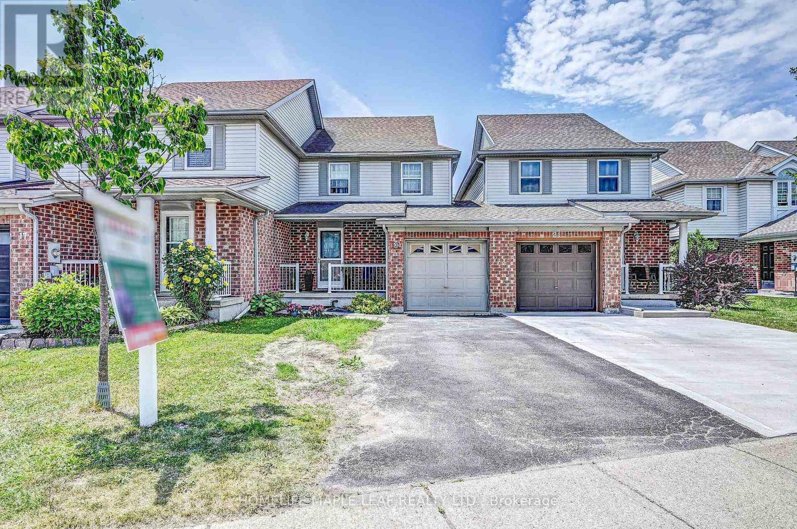 Cambridge, ON N3H5R1,19 WATCH HILL LANE