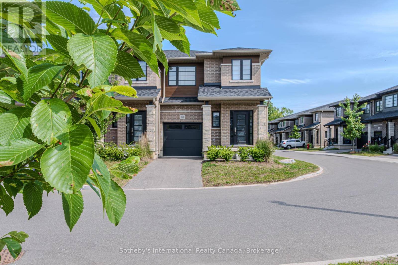 520 Grey ST #39, Brantford, ON N3S1K0