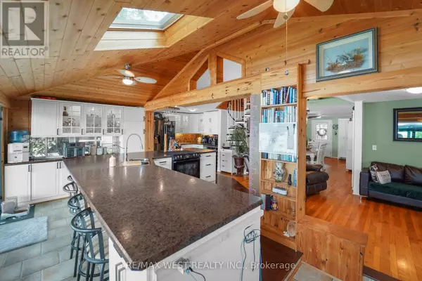 Puslinch (puslinch Lake Settlement Areas), ON N3C2V4,23 HOLLY TRAIL