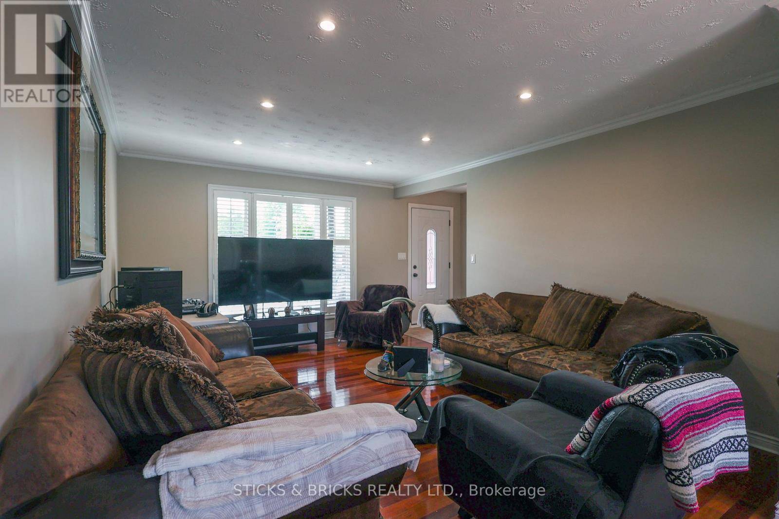Niagara Falls (ascot), ON L2H1W4,8238 LEXINGTON COURT