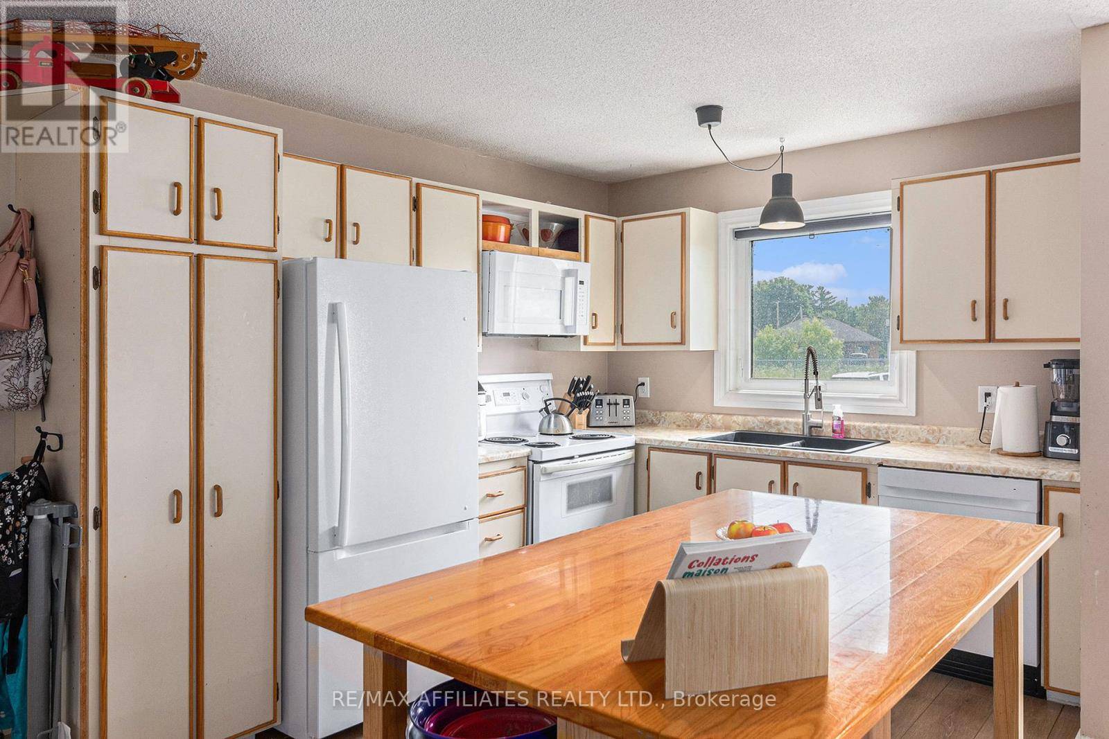 Casselman, ON K0A1M0,746 ST JEAN STREET