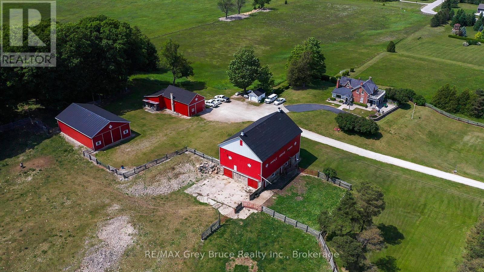 Georgian Bluffs, ON N4K0G2,319144 GREY ROAD 1