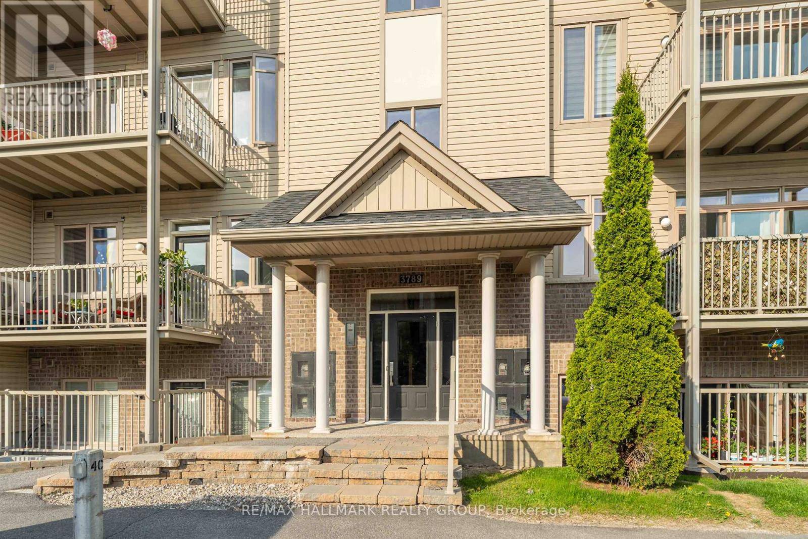 3789 Canyon Walk DR #F, Ottawa, ON K1V2M4