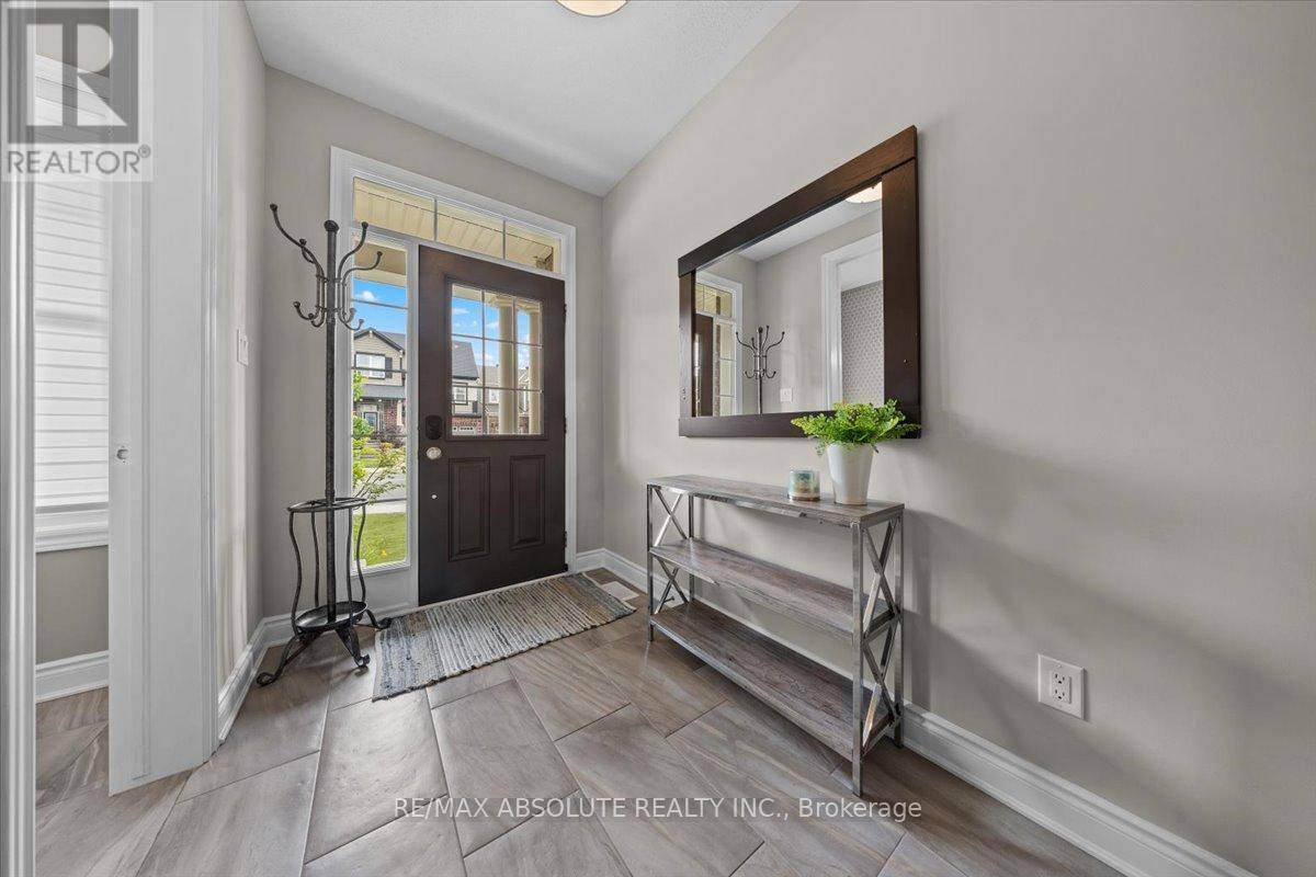 Ottawa, ON K2S1B9,778 ROSEHILL AVENUE