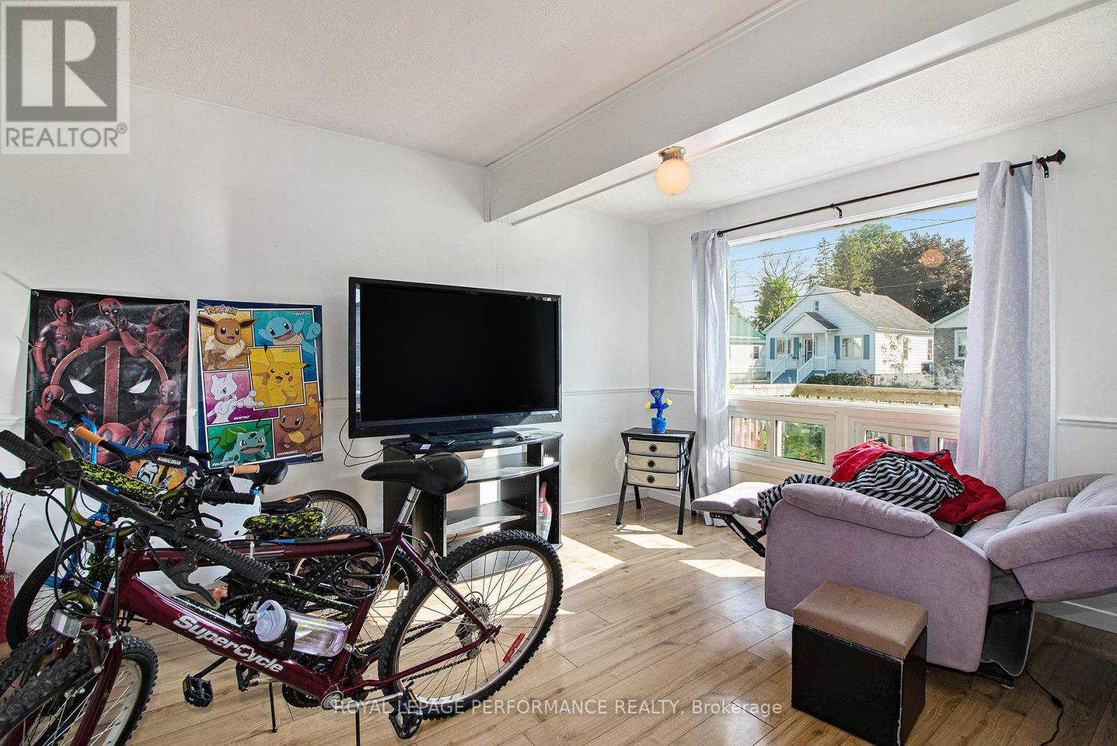 Cornwall, ON K6H5E4,116 DANIS AVENUE