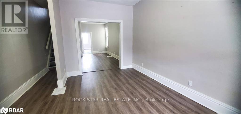 Hamilton (beasley), ON L8R1M6,75 CATHCART STREET