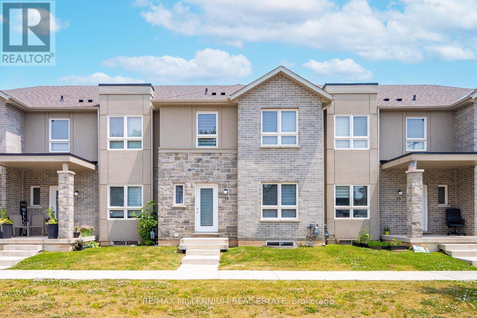 Welland (broadway), ON L3C5L5,19 PERENACK AVENUE
