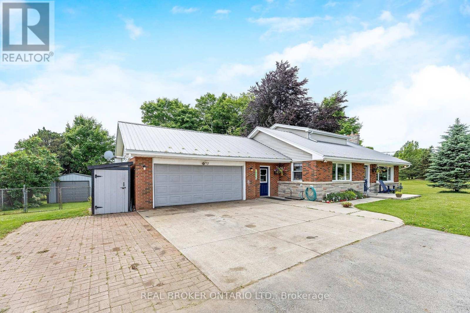 Hamilton, ON L8N2Z7,1767 CENTRE ROAD W