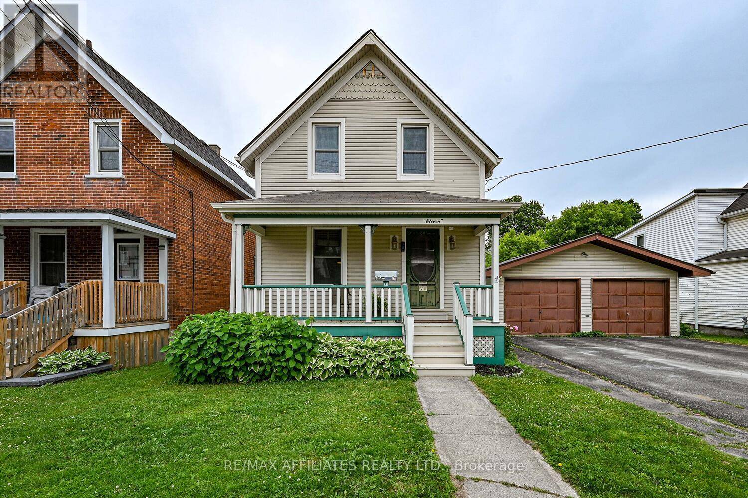 Smiths Falls, ON K7A4R2,11 MERRICK STREET