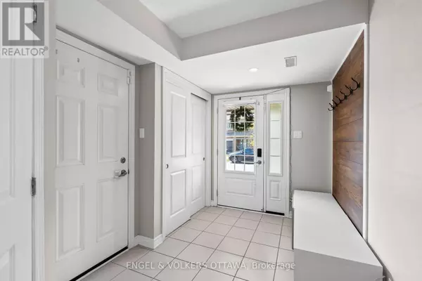 Ottawa, ON K2J6G9,618 LAURALEAF CRESCENT