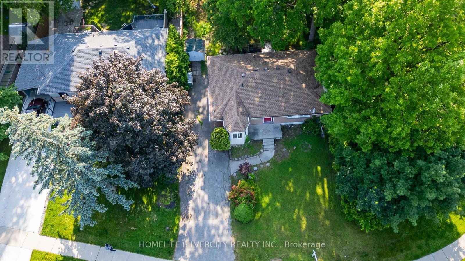London South (south D), ON N6J3G5,259 GREENWOOD AVENUE
