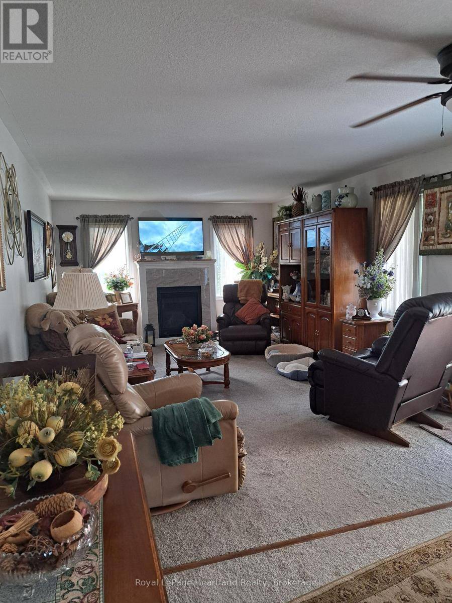 Strathroy-caradoc (se), ON N7G0C5,7 KELLESTINE DRIVE