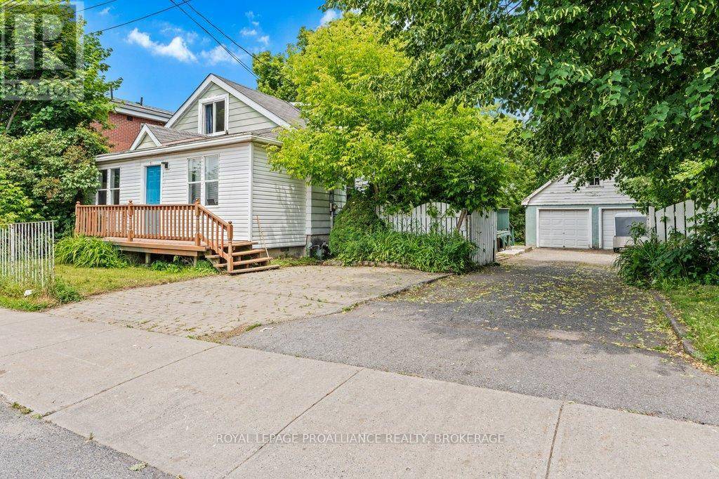Kingston (east Of Sir John A. Blvd), ON K7K3W1,71 COWDY STREET