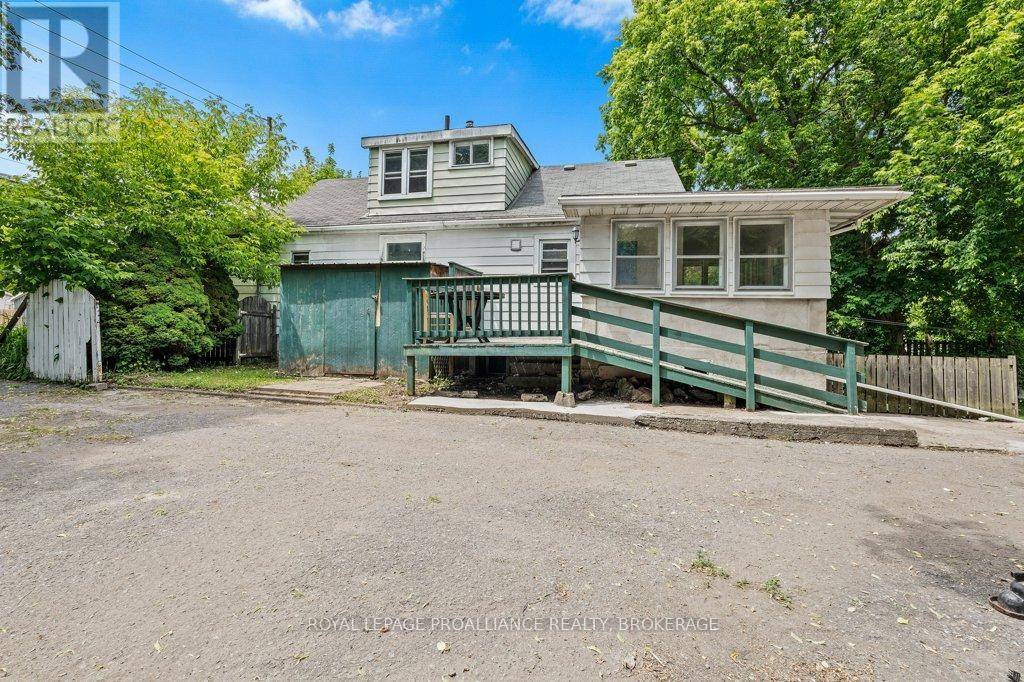 Kingston (east Of Sir John A. Blvd), ON K7K3W1,71 COWDY STREET
