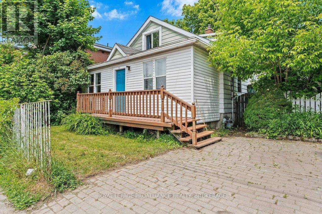 71 COWDY STREET, Kingston (east Of Sir John A. Blvd), ON K7K3W1