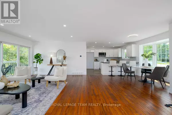 Ottawa, ON K0A1L0,517 DONALD B. MUNRO DRIVE