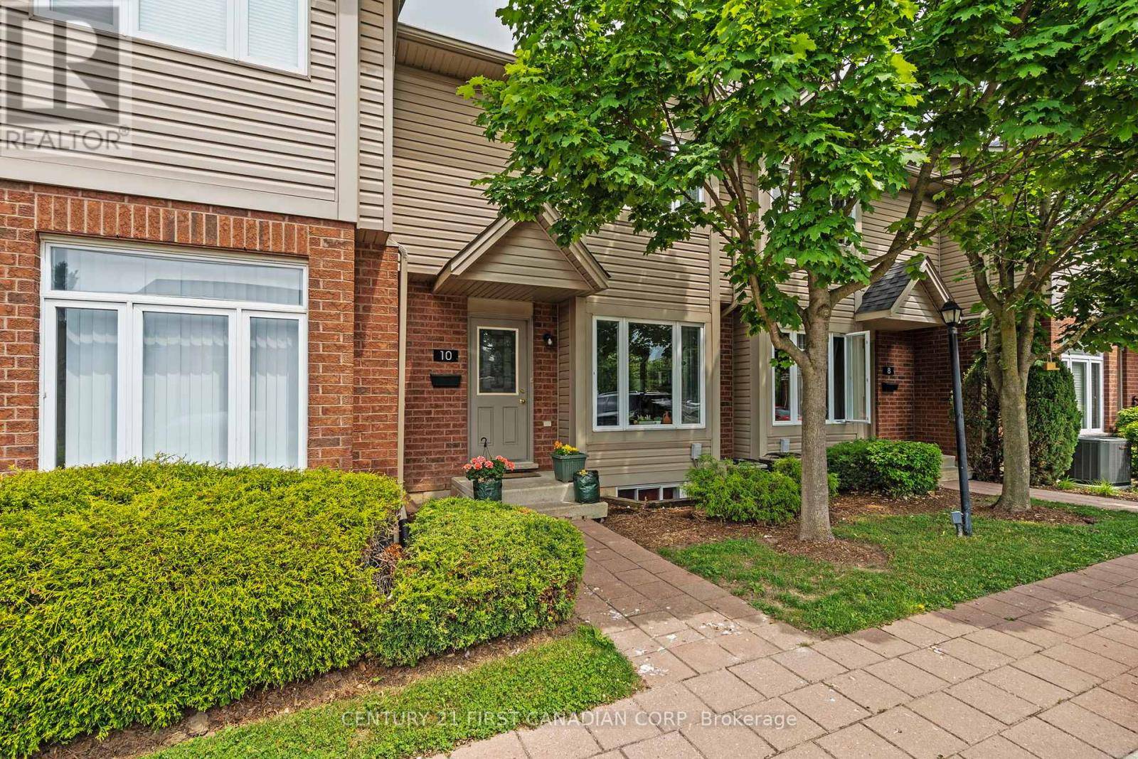 1921 Father Dalton AVE #10, London North (north C), ON N5X4S1