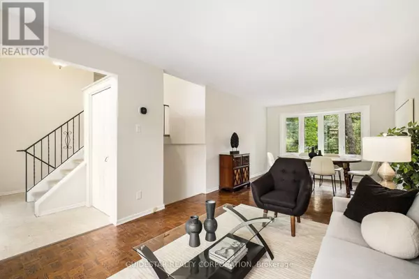 Ottawa, ON K4M1E5,5336 MCLEAN CRESCENT