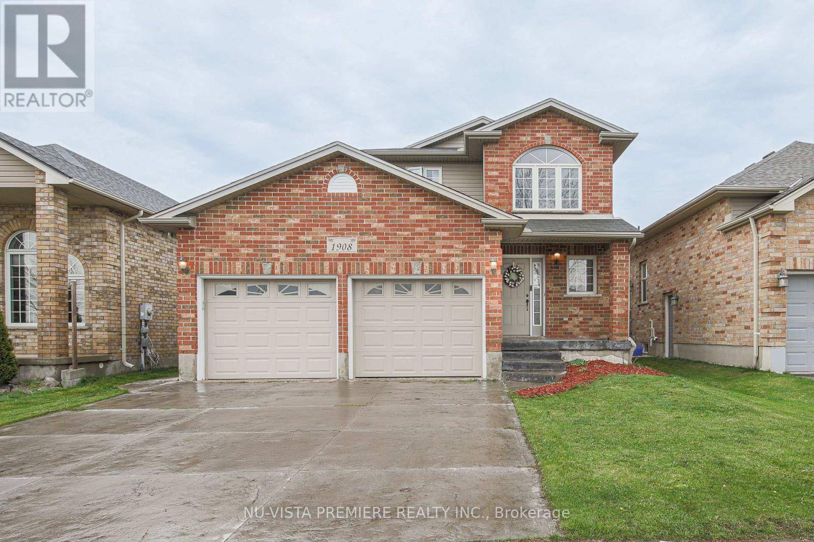 1908 CORONATION DRIVE, London North (north E), ON N6G0A5