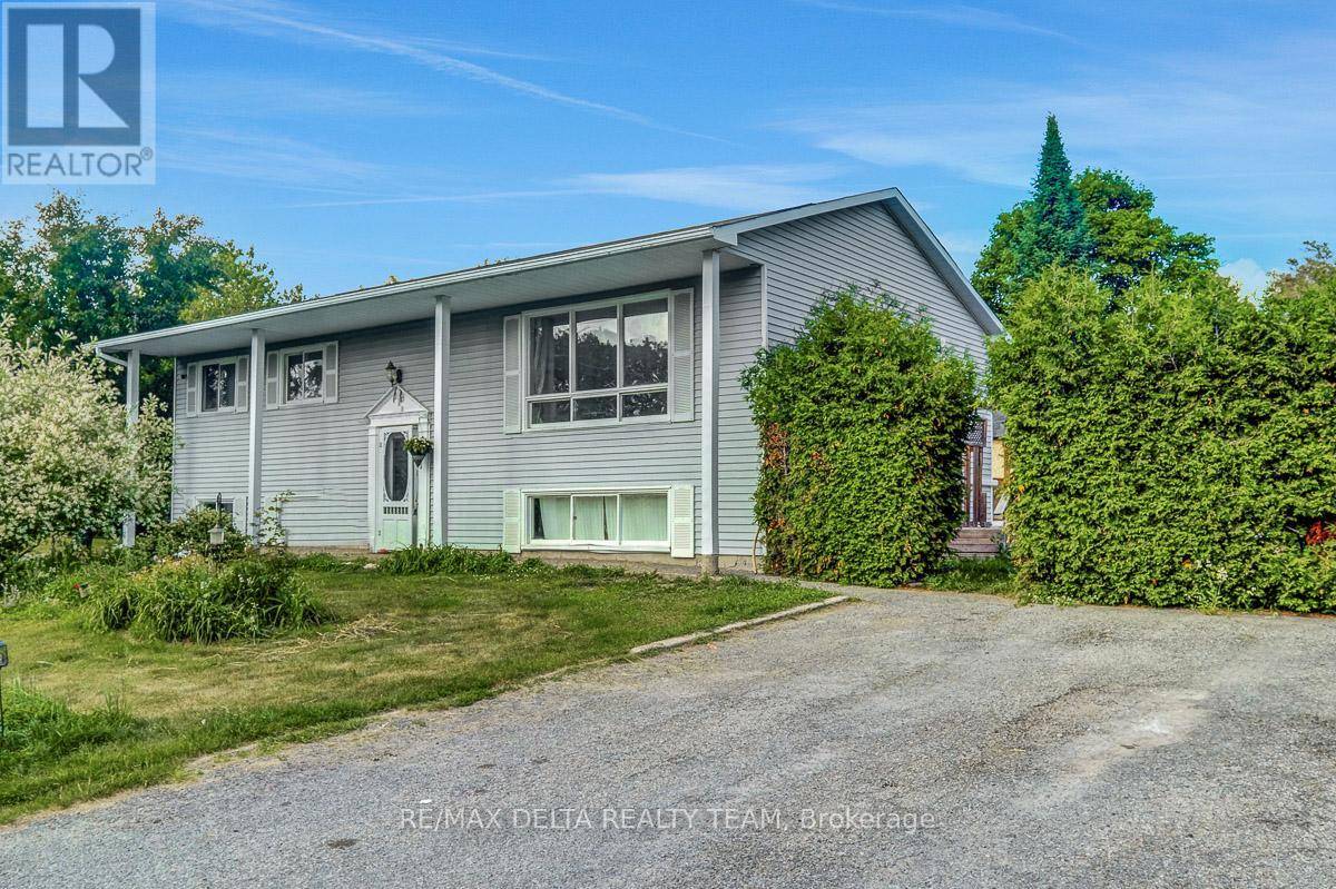 3333 WHITE SPRUCE, Ottawa, ON K0A2W0