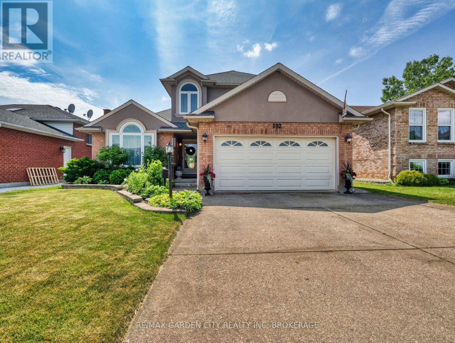Welland (n. Welland), ON L3C6V7,192 NORTHWOOD DRIVE