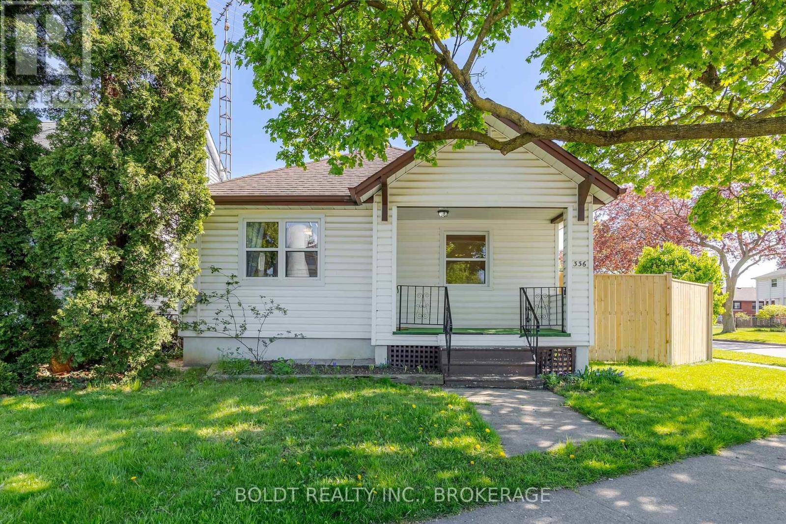 336 CARLTON STREET, St. Catharines (fairview), ON L2N1C4