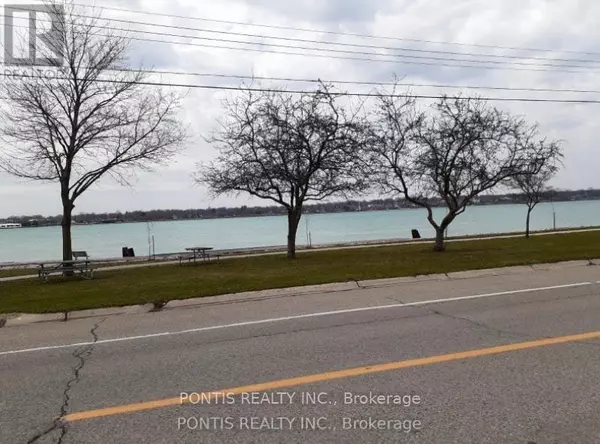 Chatham-kent (wallaceburg), ON N8A4N3,7059 DUFFERIN AVENUE