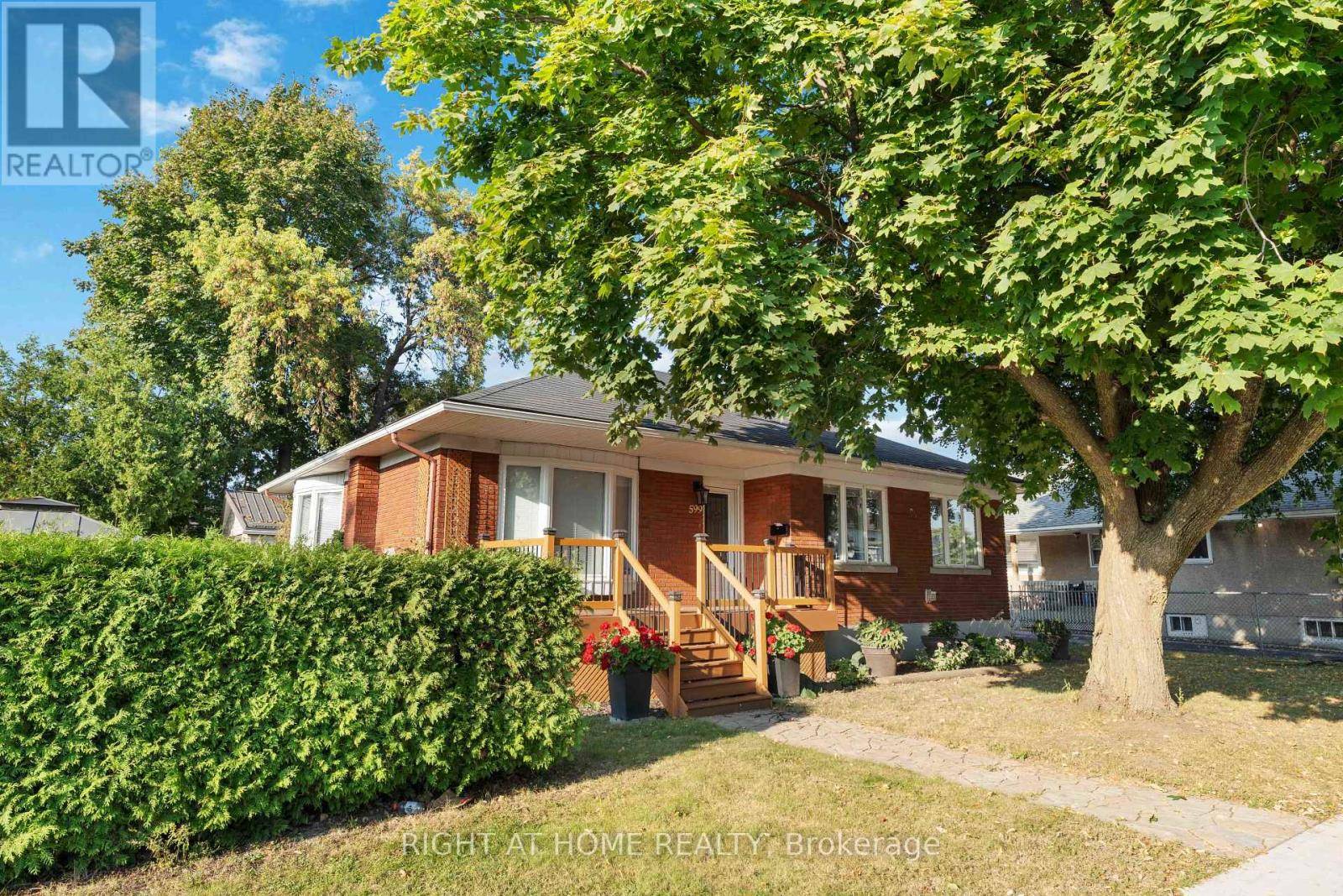 599 DONALD STREET, Ottawa, ON K1K1L3