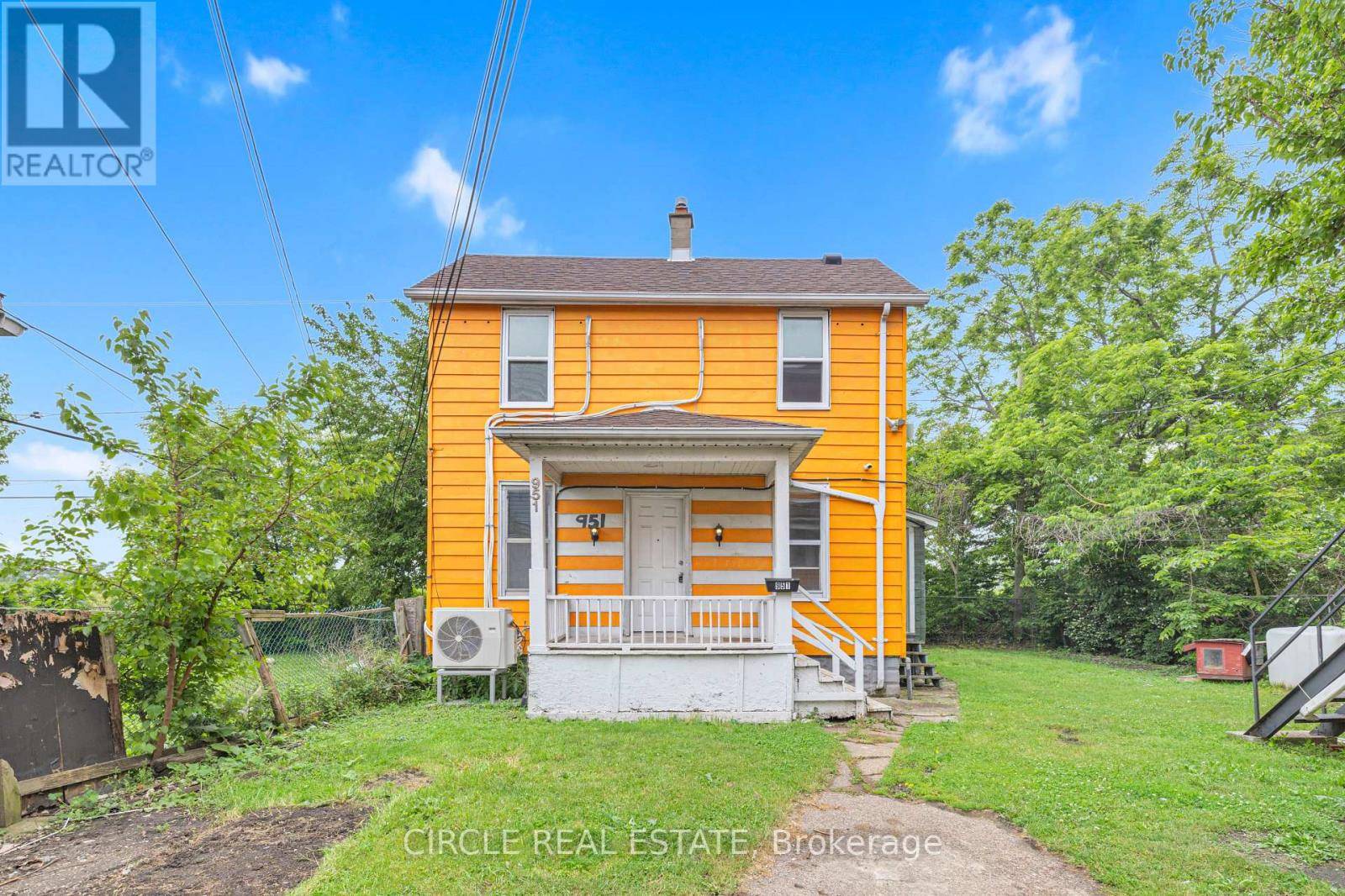 Windsor, ON N9A5K2,945-951 WELLINGTON AVENUE
