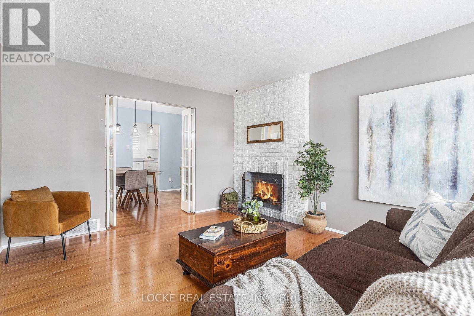 Ottawa, ON K1J8M8,2111 Montreal RD #101