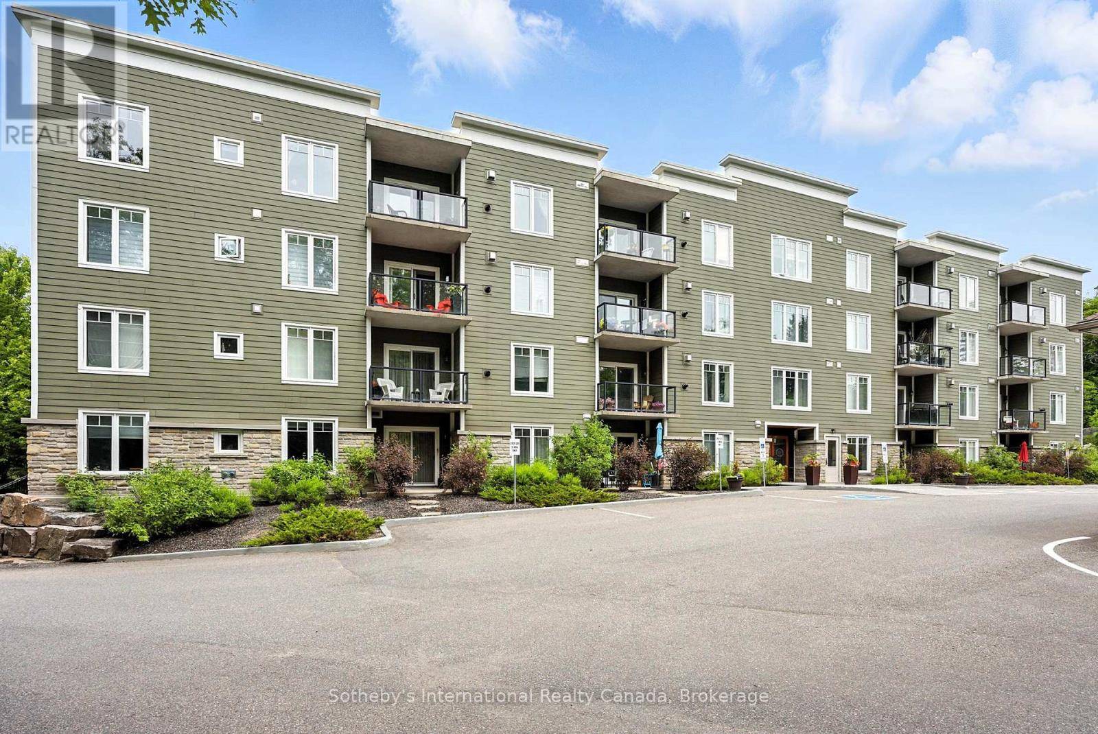 Gravenhurst (muskoka (s)), ON P1P0A5,391 James ST West #106