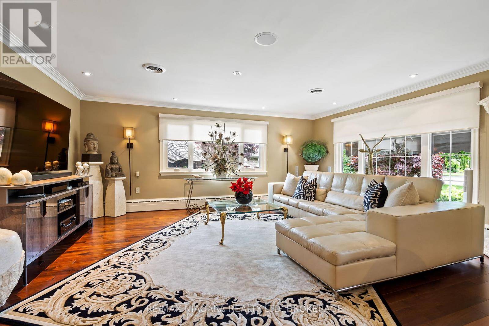 St. Catharines (lakeshore), ON L2N2V4,181 LAKESHORE ROAD