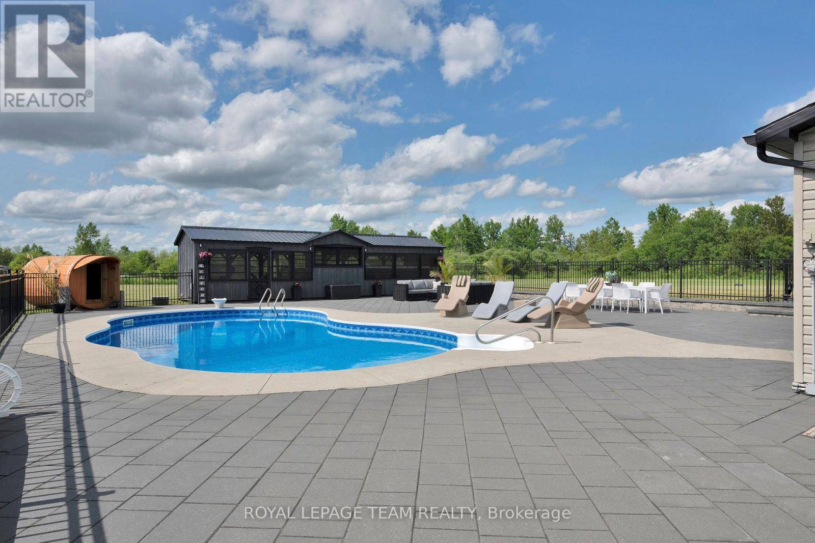 North Grenville, ON K0G1S0,883 CRAIG ROAD