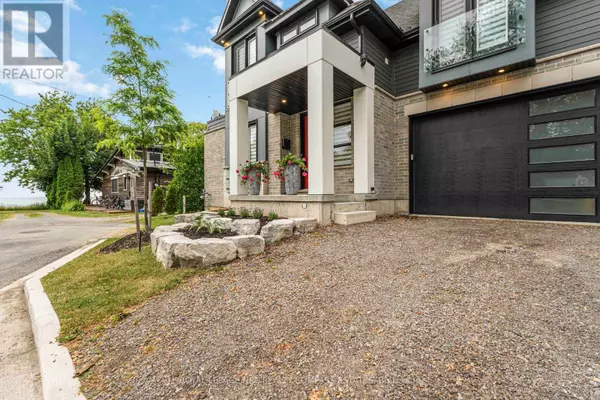 St. Catharines (port Dalhousie), ON L2N5H8,10 PAXTON AVENUE