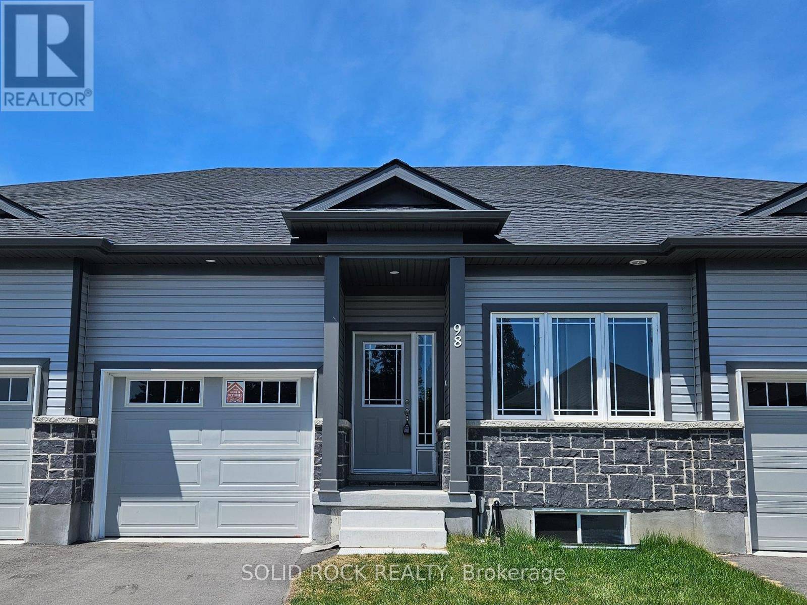 98 ADLEY DRIVE, Brockville, ON K6V7J1