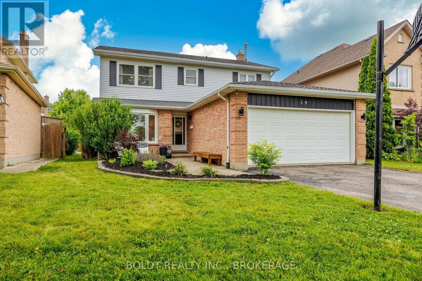 14 SENATOR DRIVE, St. Catharines (rykert/vansickle), ON L2S3T2