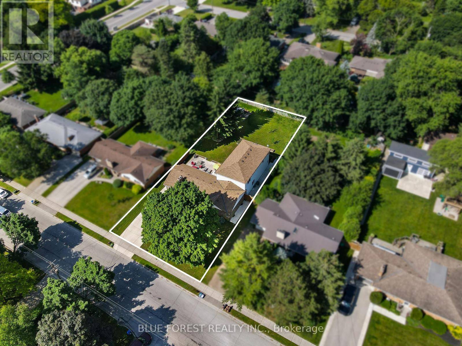 London North (north P), ON N6H3G2,574 OAKRIDGE DRIVE